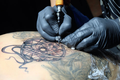 Acchiapasogni tattoo indiano: cosa significa